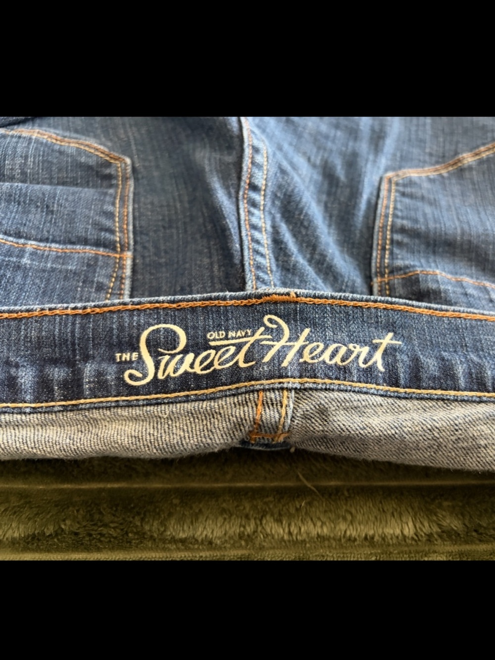 Women’s Old Navy The Sweetheart Jeans.size 14 regular